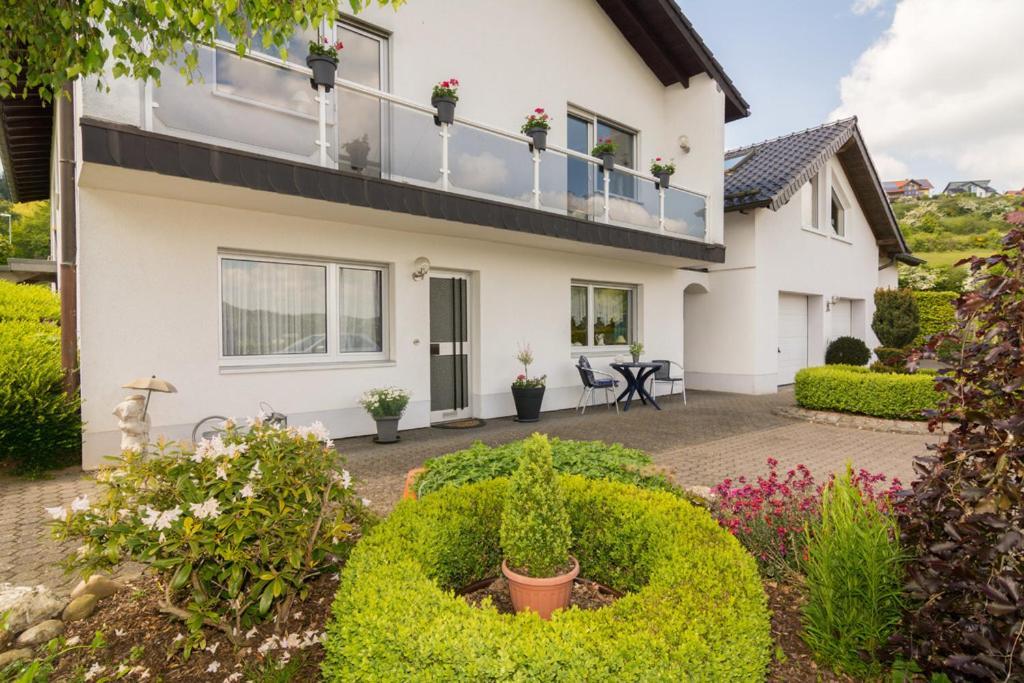 Ferienwohnung Gross A シュライデン エクステリア 写真